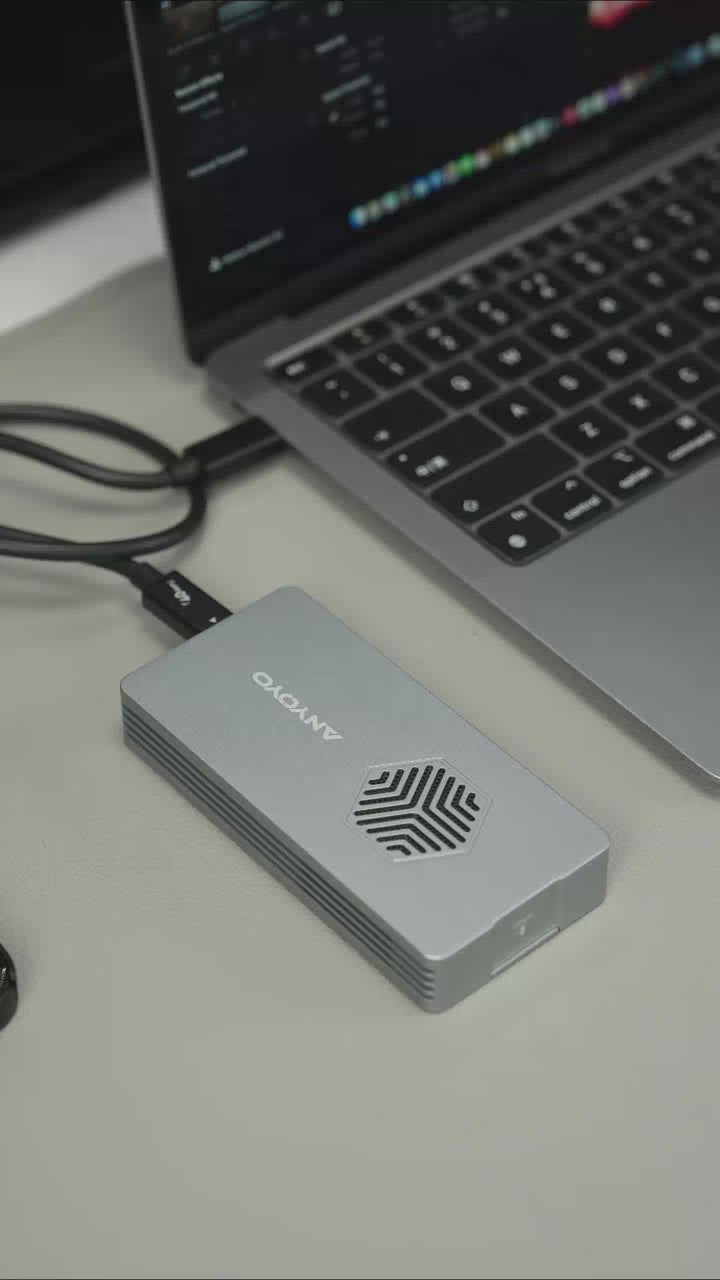 Anyoyo 40Gbps M.2 NVMe SSD Enclosure Tool Free Installation with Fan